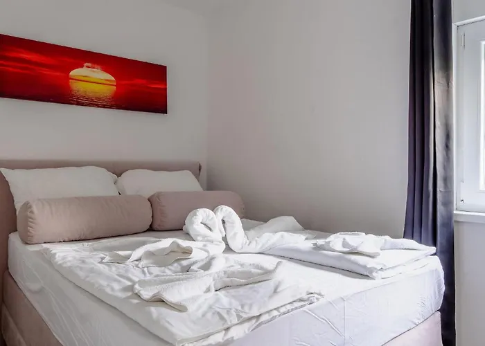 Pet Friendly In With House Sea View