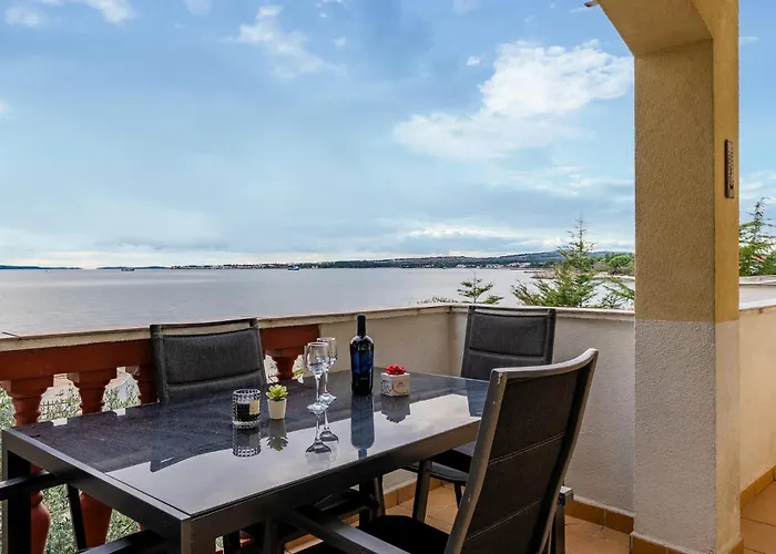 Pet Friendly In With House Sea View Lejlighed